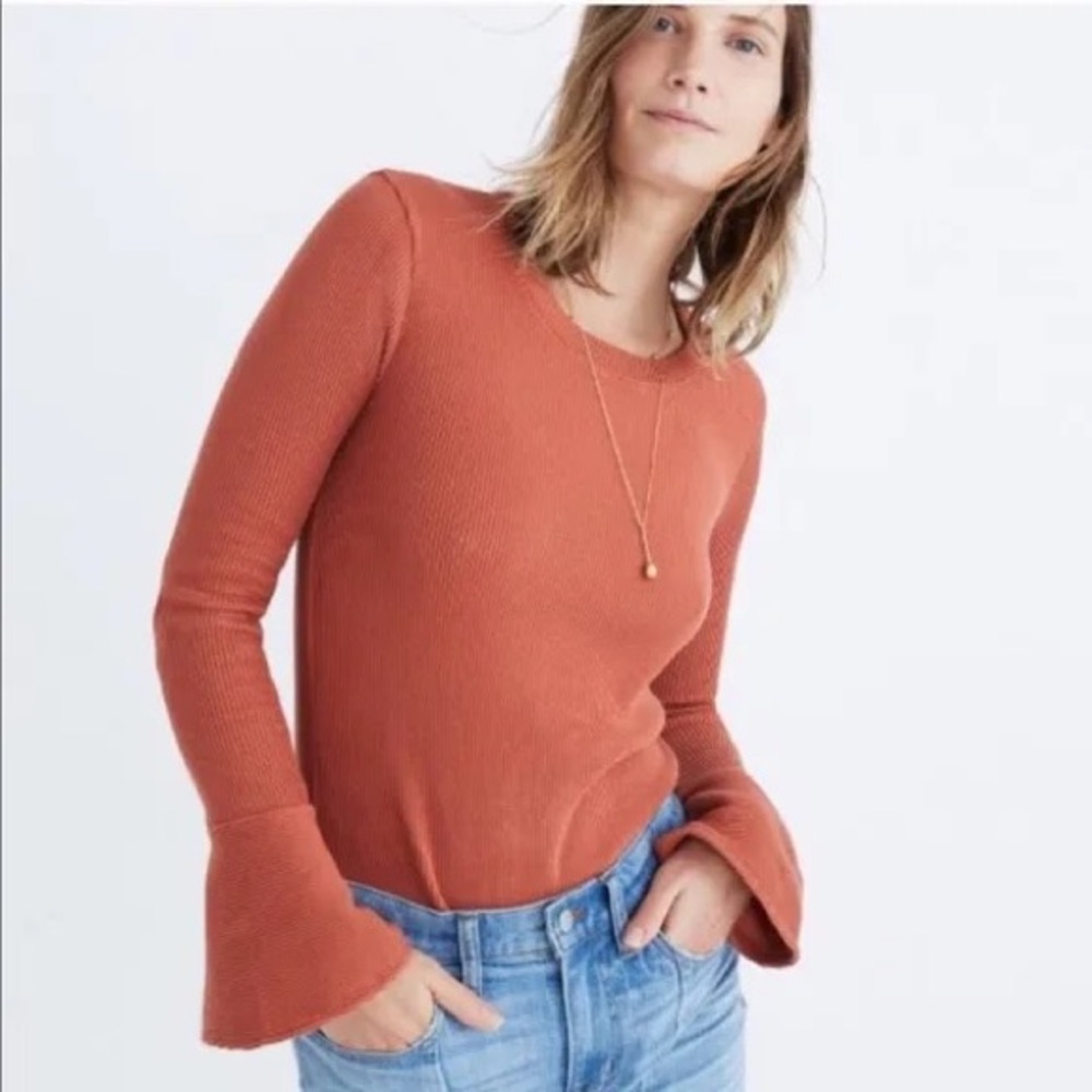 Madewell Ribbed Flare Long Sleeve Top in Rust Orange - Medium